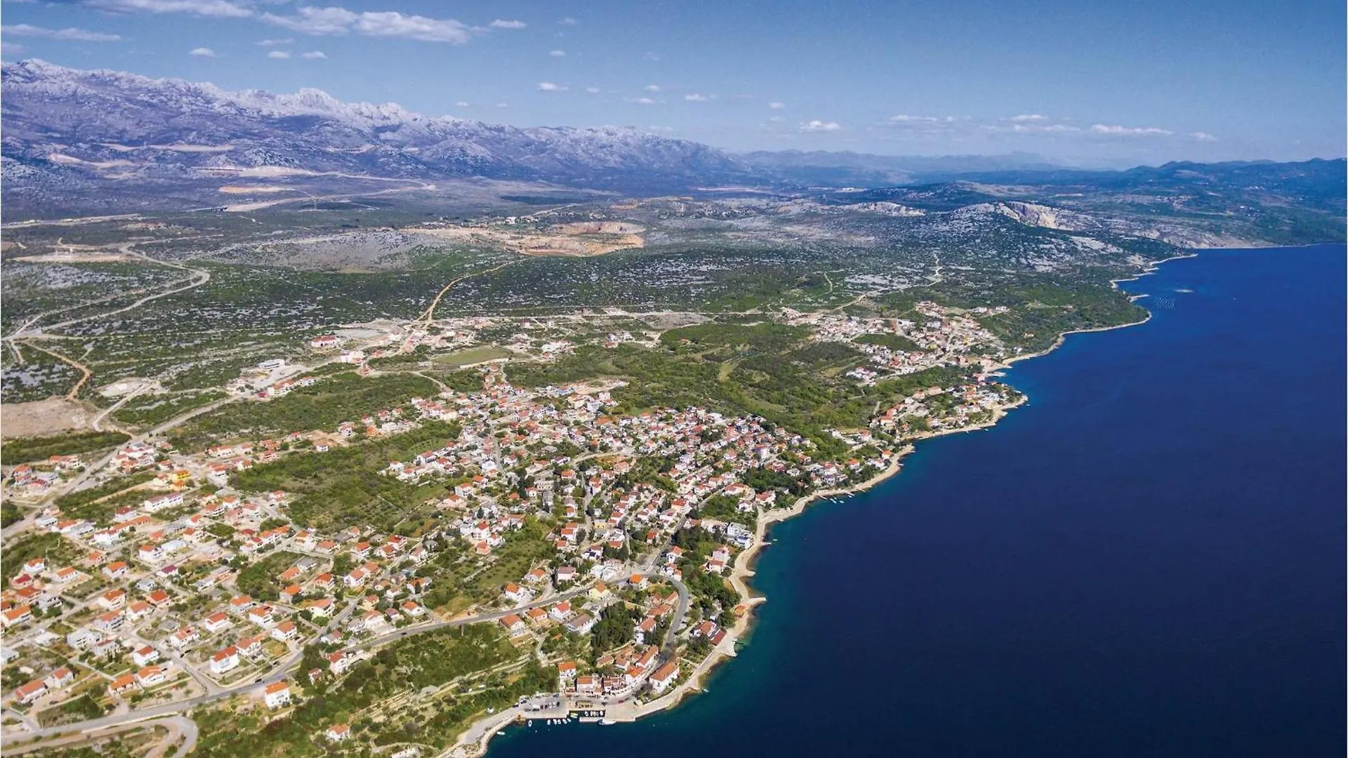 3 Bedroom Gorgeous Apartment In Maslenica