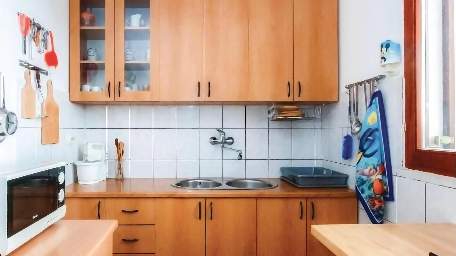 3 Bedroom Gorgeous Apartment In Maslenica Croatia